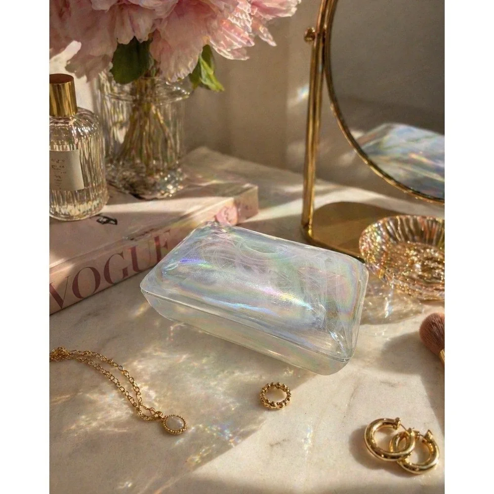 VTG White Opulent Glass W/ Lid iridescent Trinket Vanity Box‎ Swirl Beautiful